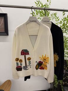 女毛衣外套 V领刺绣图案100山羊绒针织开衫 2025早秋新款 时尚