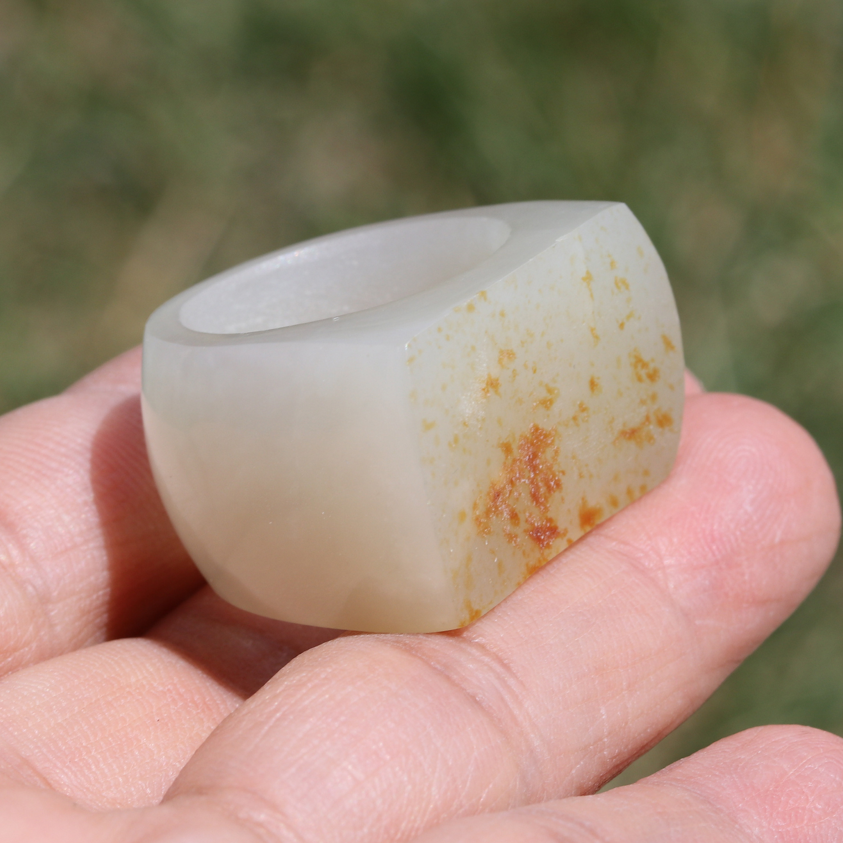 【小胡子玉器】和田玉 籽料 洒金皮 原毛孔 白玉 18.3mm戒指