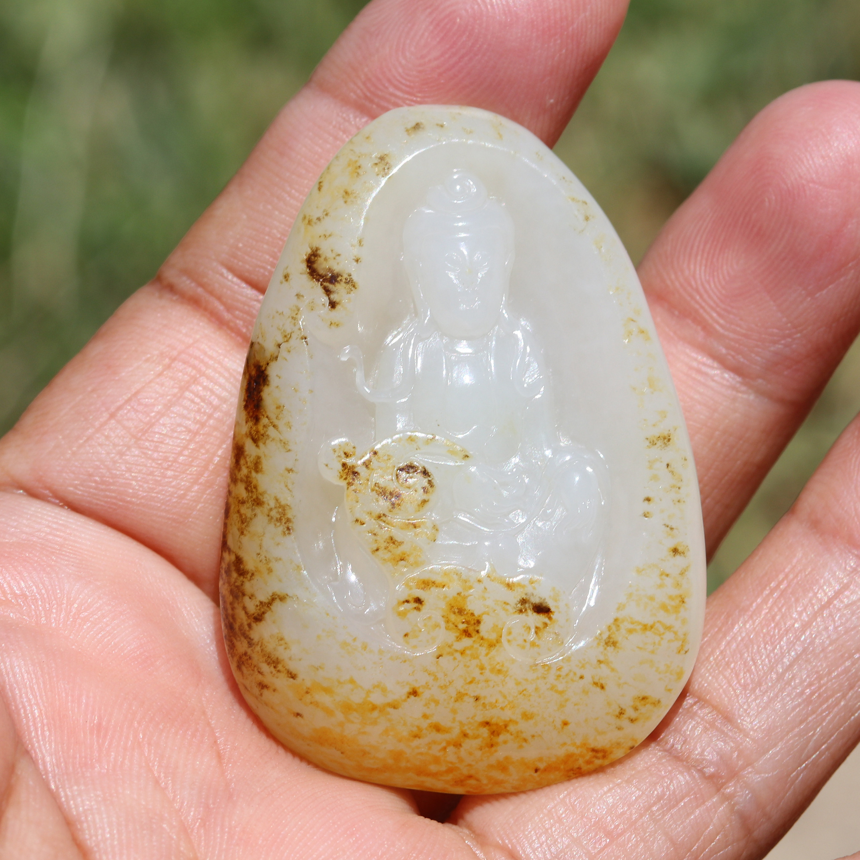 【小胡子玉器】和田玉 籽料 洒金皮 白玉 扬州传统工 观音玉牌