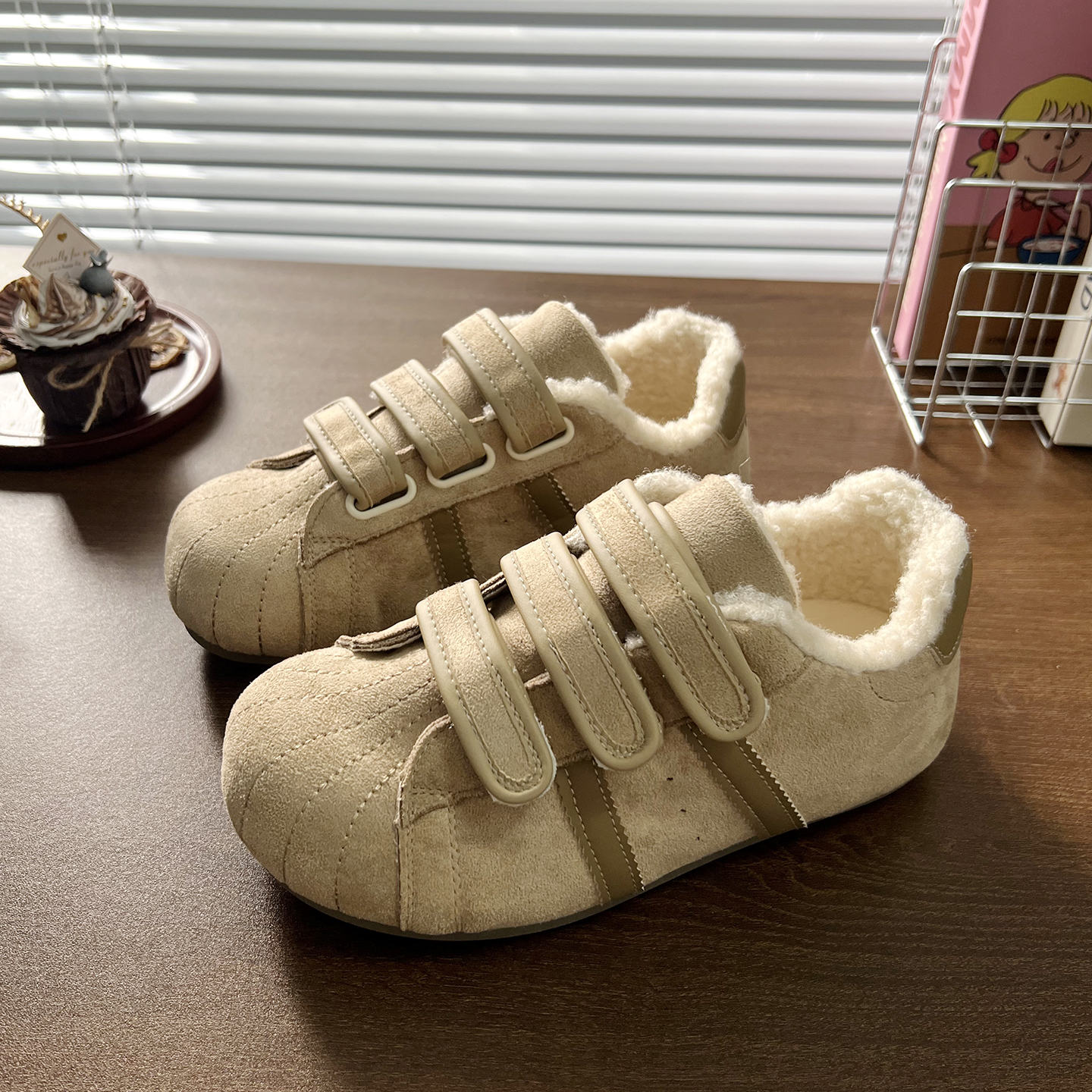 棕色德训鞋女款加绒保暖阿甘鞋 新款棉鞋魔术贴鞋子女鞋冬季板鞋