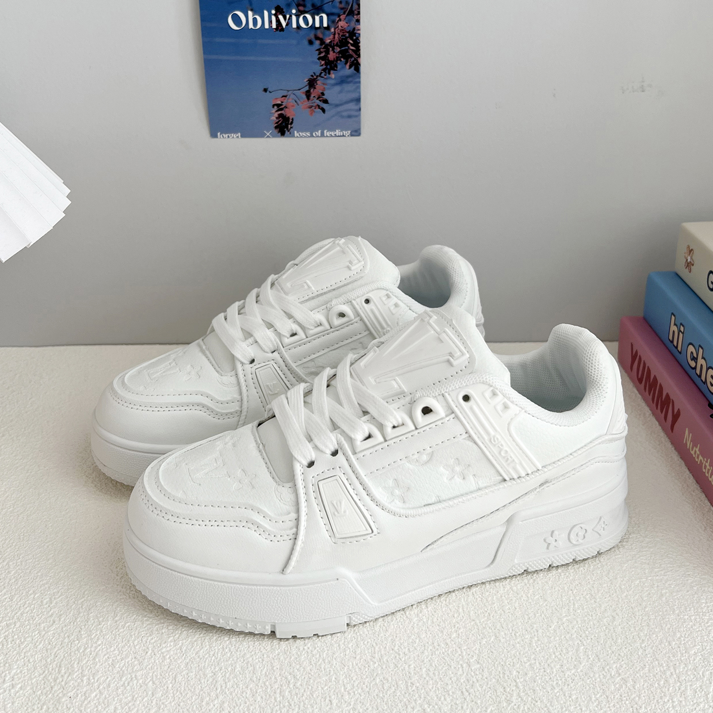 白色鞋子女款增高面包鞋秋季新款 休闲小白鞋学生百搭情侣板鞋男