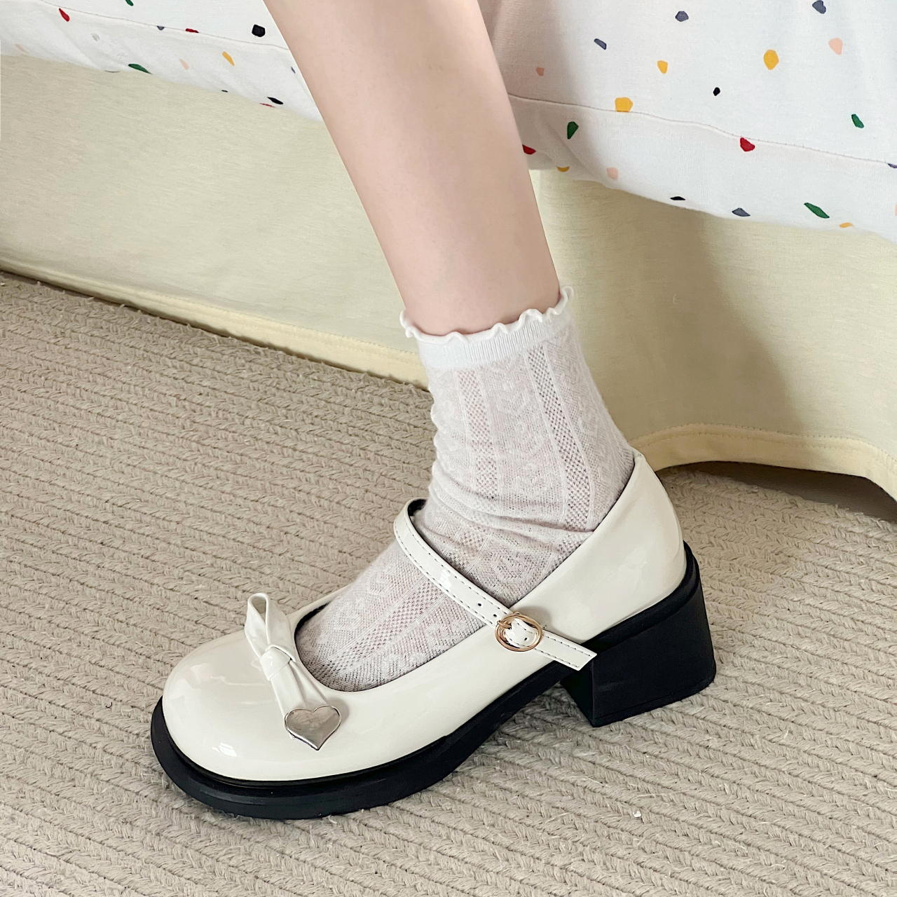 春配裙子增高单鞋2024新款简约