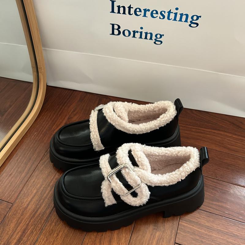 黑色加绒保暖小皮鞋女2025新款秋冬复古英伦风厚底百搭乐福鞋
