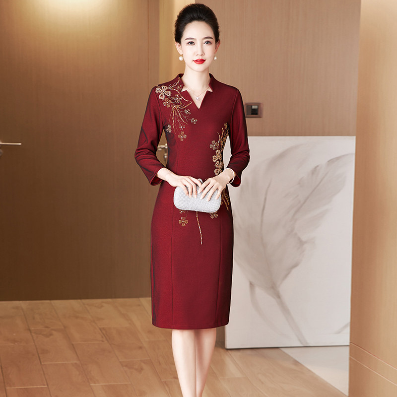 高端喜婆婆婚宴装平时可穿秋冬旗袍2024年新款连衣裙婚礼妈妈礼服