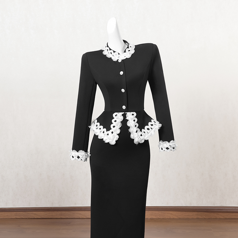 黑色复古拼接假两件连衣裙