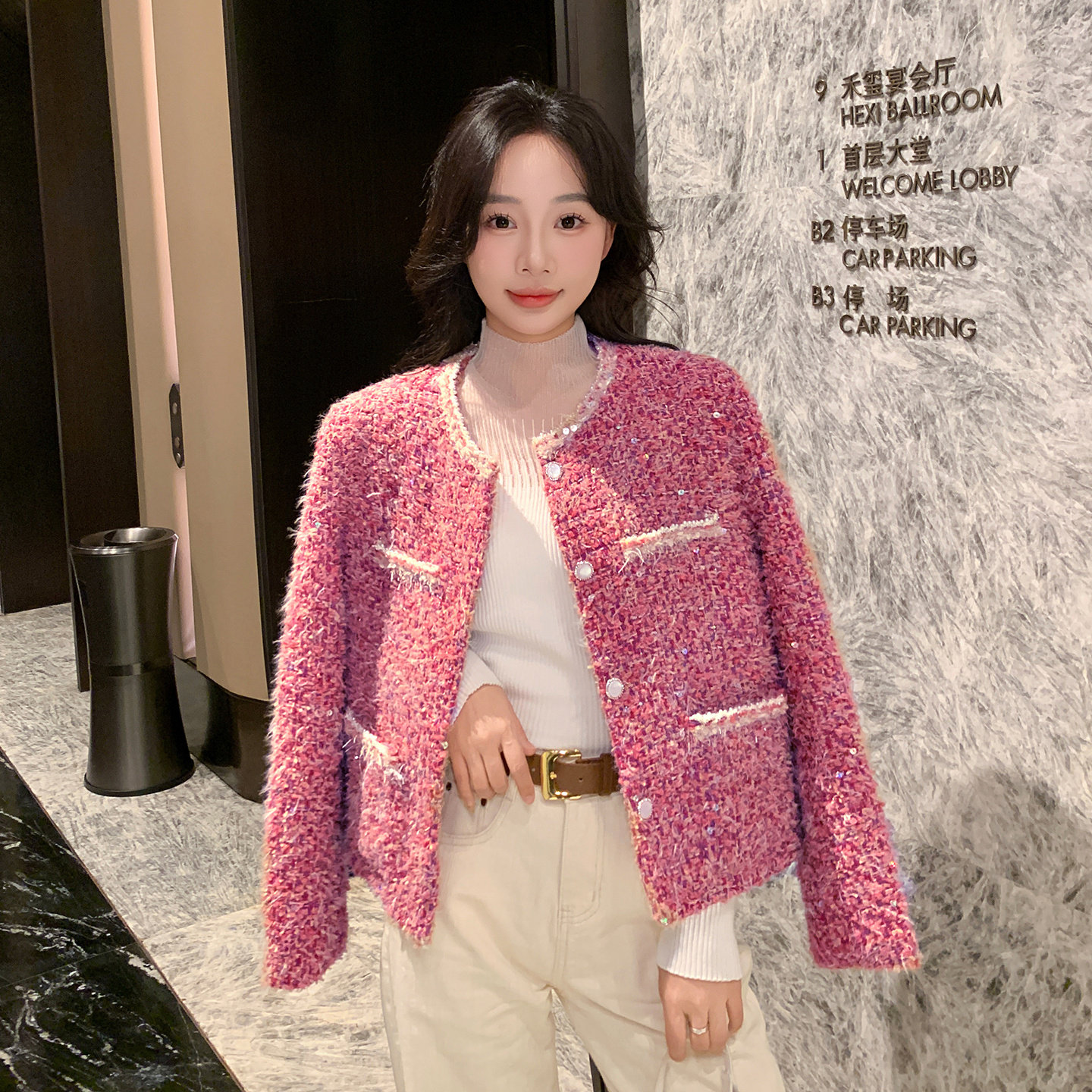 粉色钉珠保暖羽绒小香风毛呢外套