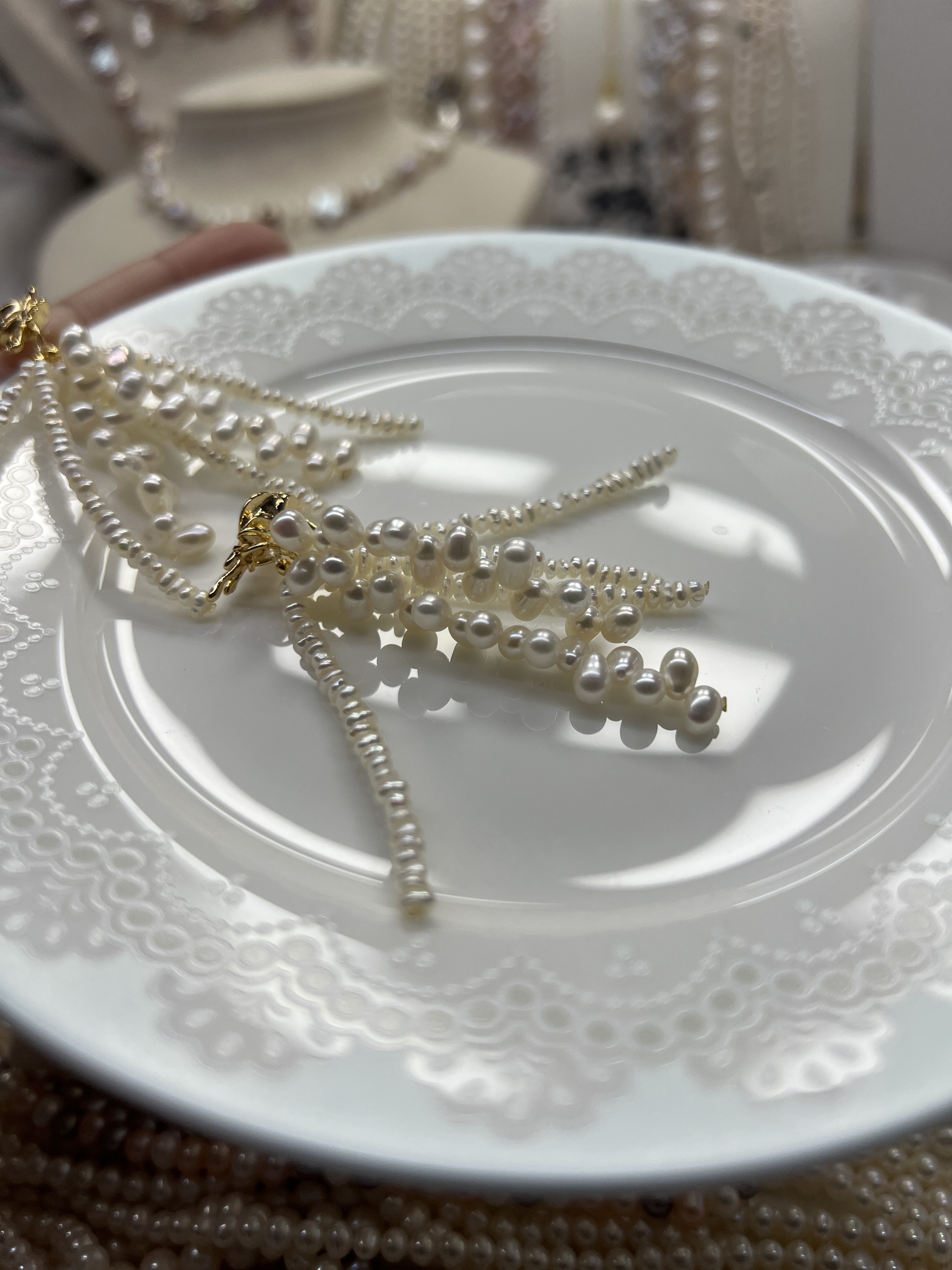 极光无核珍珠耳环重工设计款夸张时尚潮流风格可甜可颜走秀耳饰