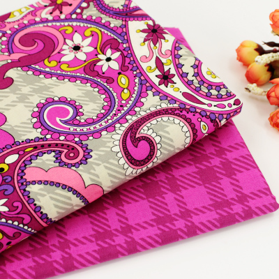 外贸服装粉红方格甩卖印花布料