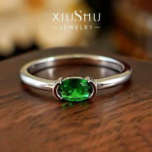 绿意盎然！极简风素圈光臂火彩祖母绿色戒指S925纯银高碳钻日常