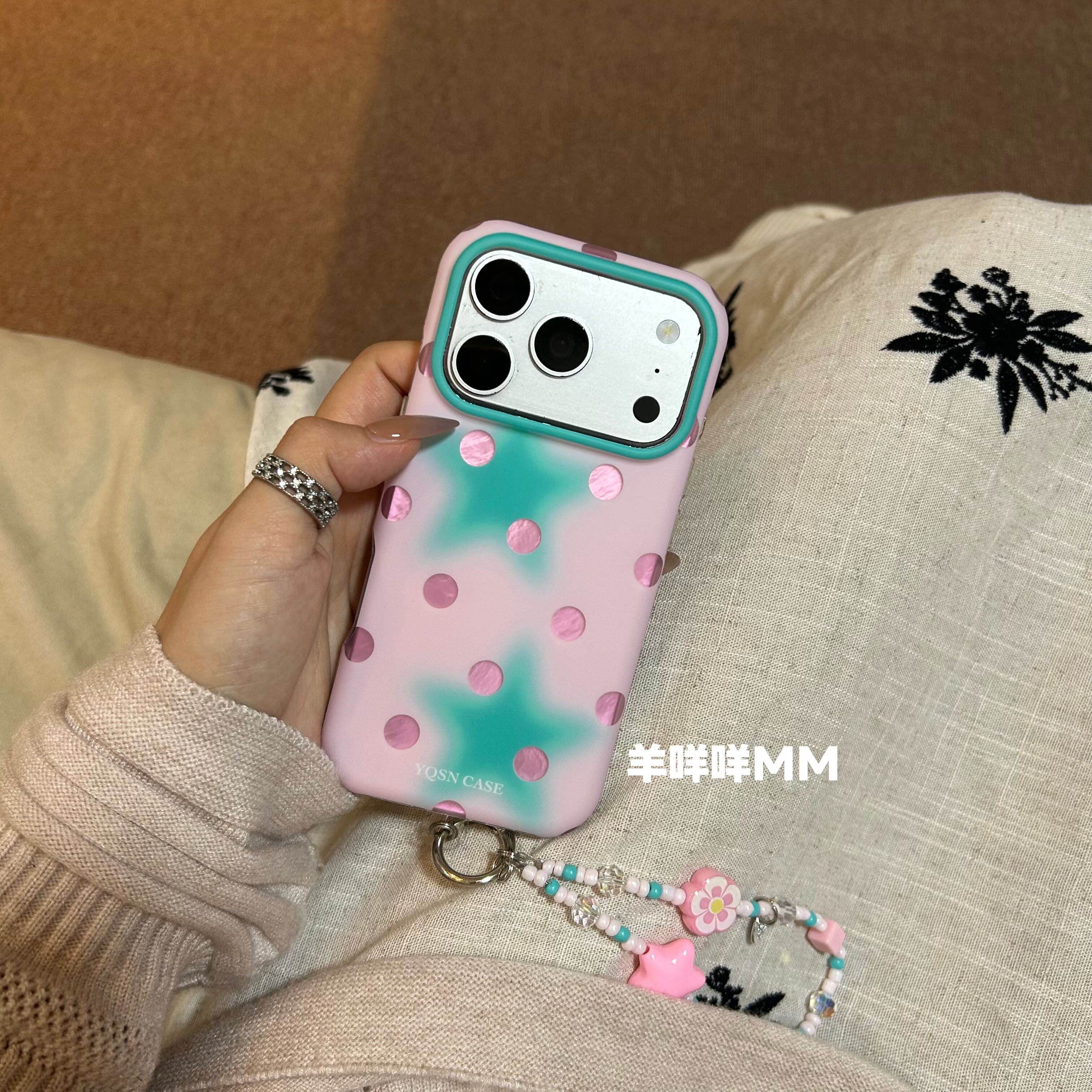 羊咩咩MM韩系ins简约高级感苹果17ProMax粉色波点星星手机壳适用iPhone16Pro温柔风17链条15Pro防摔小众软套