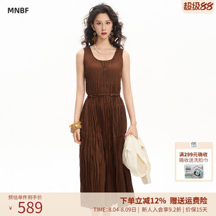 曼诺比菲商场同款2026春季优雅气质首要压褶无袖连衣裙MHAL116158