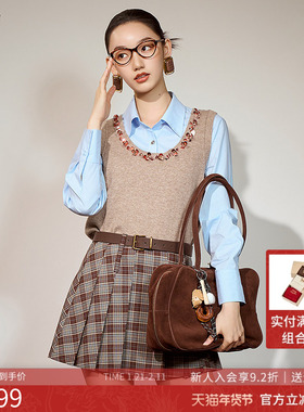 曼诺比菲商场同款2025秋季简约百搭钉珠装饰毛织马夹女MGGM135130