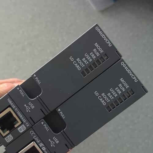 议价PLC模块 Q04UDVCPU，日本原装，几乎全新，拆机