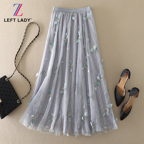 优美刺绣百褶网纱半身裙