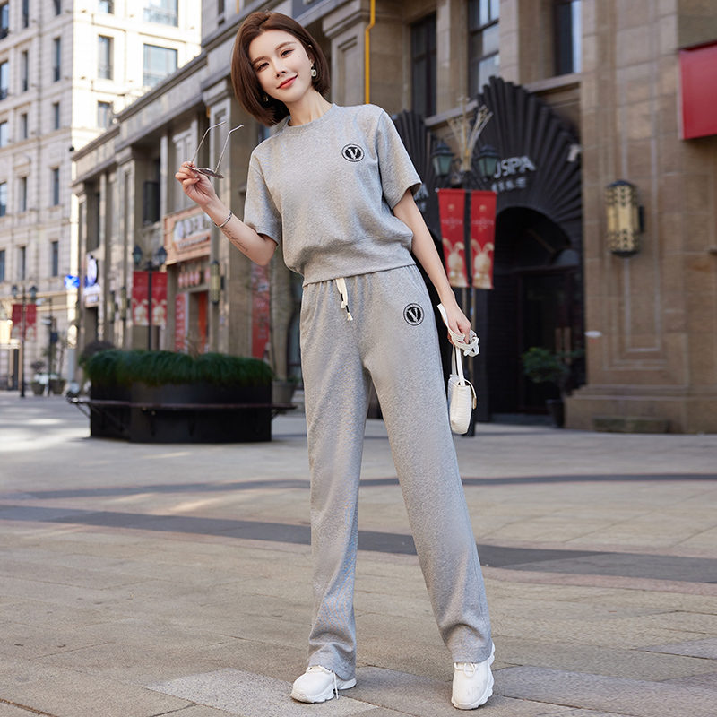 运动套装女2025夏新款大码宽松短袖薄款纯棉跑步服洋气休闲两件套