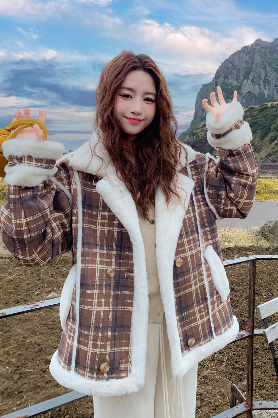 2025新款格纹皮毛一体复合加厚外套格纹皮毛一体182-8678P195K268,女装皮草,帛香坊