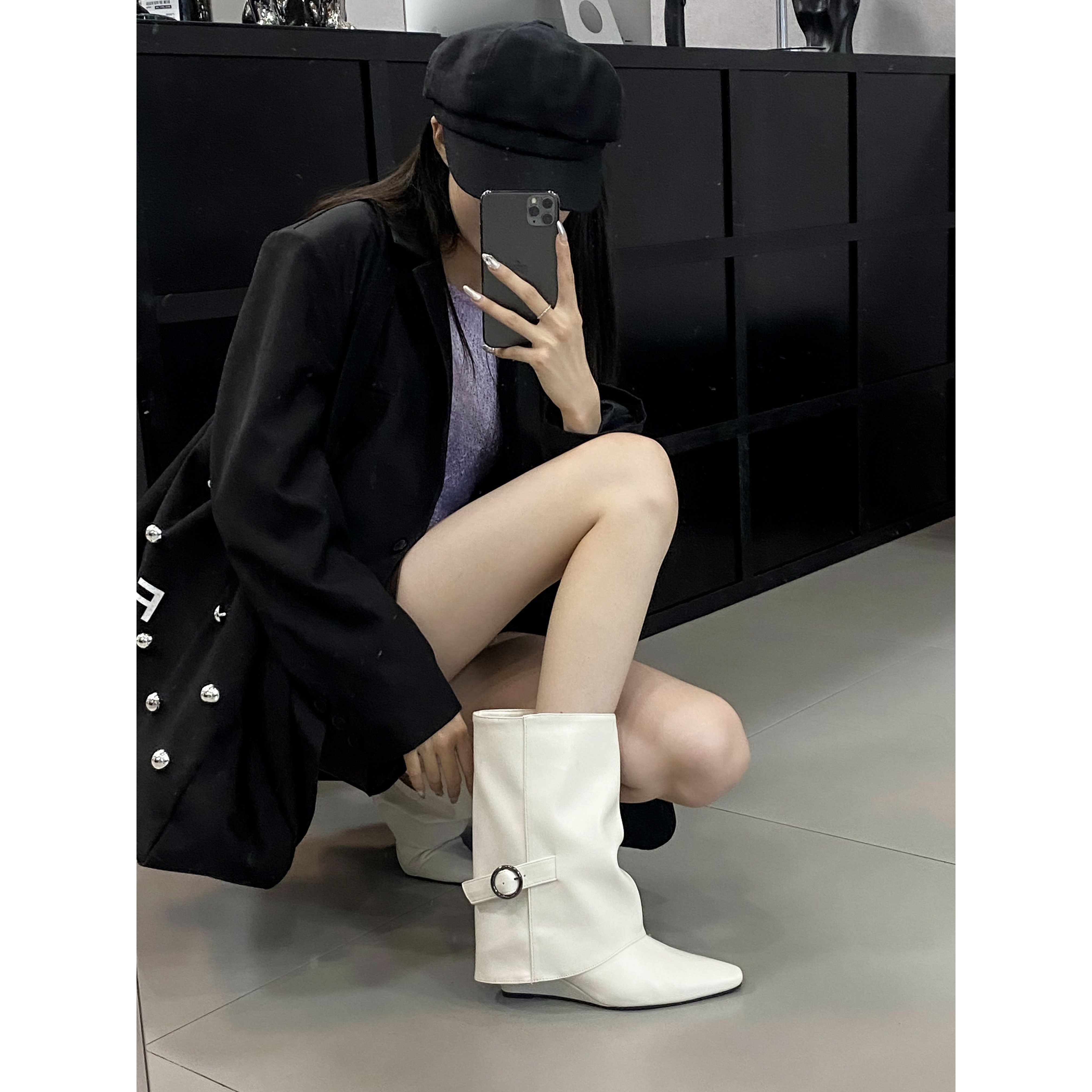 白色气质坡跟短靴女2026秋冬新款内增高中筒靴小个子复古裤管靴子