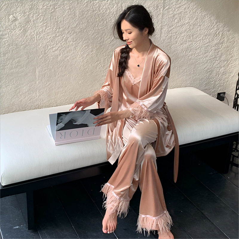 金丝绒睡衣女秋冬性感吊带长裤睡袍三件套网红高级感鸵鸟毛家居服