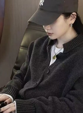 轻奢高级感灰色立领100%纯羊毛针织开衫纯色慵懒风超减龄外套
