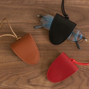 猴子家精工出品 眼镜夹真皮挂件 头层swift牛皮多用途挂脖小皮件