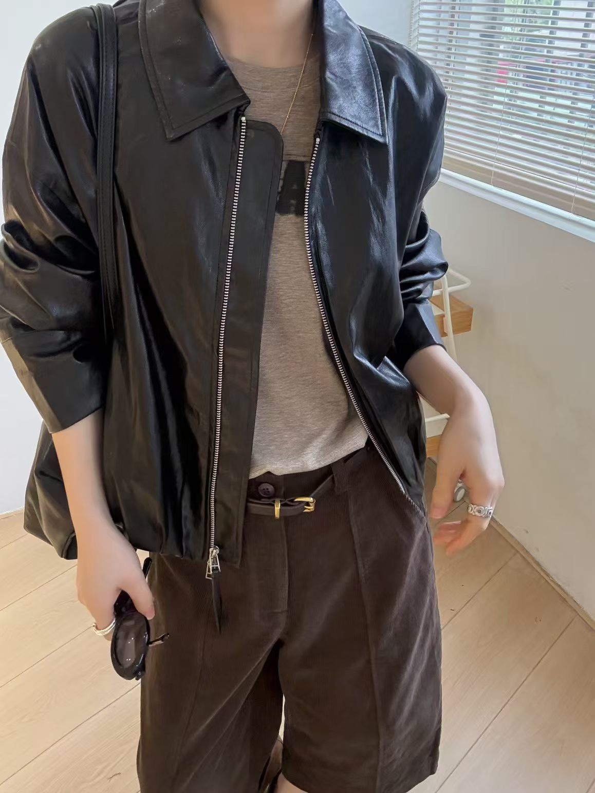 皮外套女欧洲站2026秋季新款女装欧货韩版宽松小翻领拉链款PU皮衣