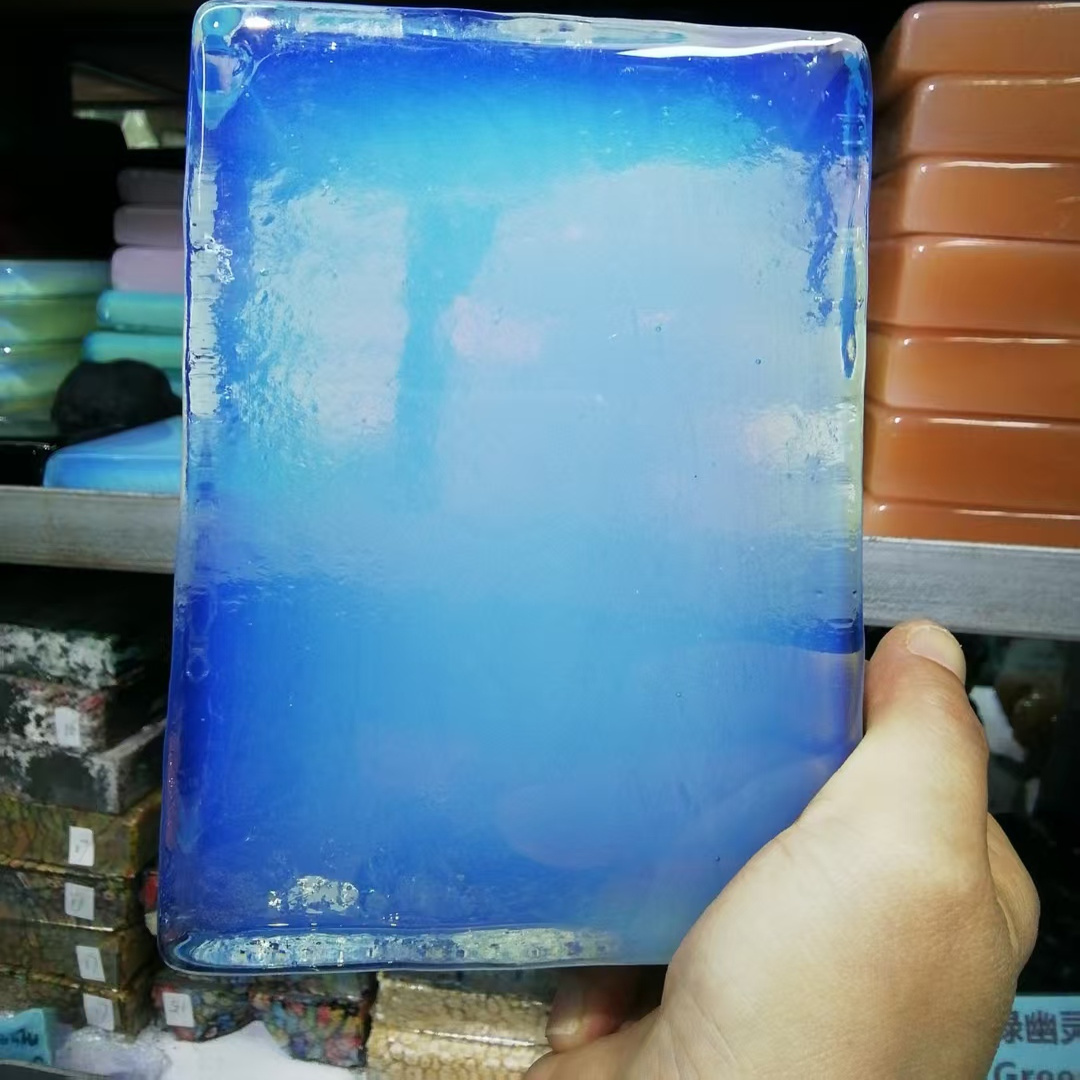 集兴宝石人造玻璃材料原石
