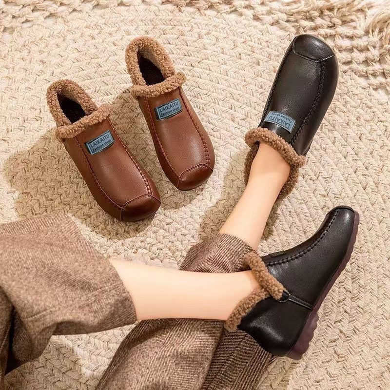 秋冬季新款软皮软底妈妈鞋棉鞋加绒皮鞋复古奶奶鞋一脚蹬防滑女鞋