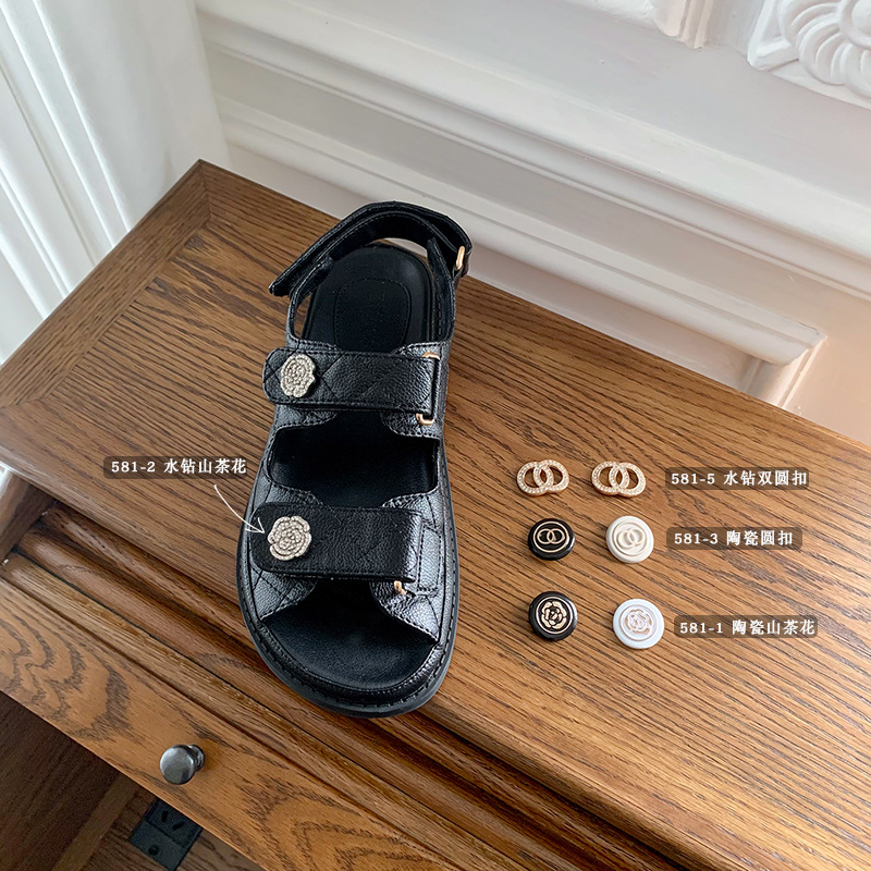 厚底运动凉鞋女夏季新款外穿仙女小香风魔术贴沙滩平底罗马凉拖鞋