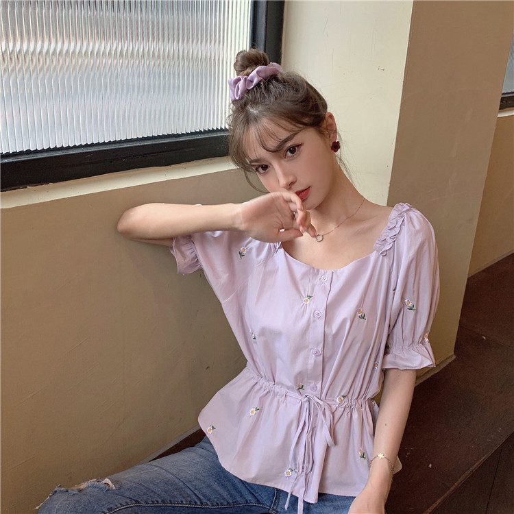 Real photo real price ~ Korean loose wood ear side drawstring waist embroidery flower shirt