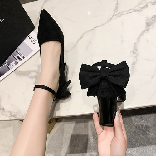 单鞋女文艺淑女尖头粗跟法式女鞋