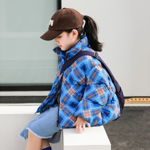 康衣儿女童羽绒服短款加厚2023冬季新款格子面包服中大童装外套