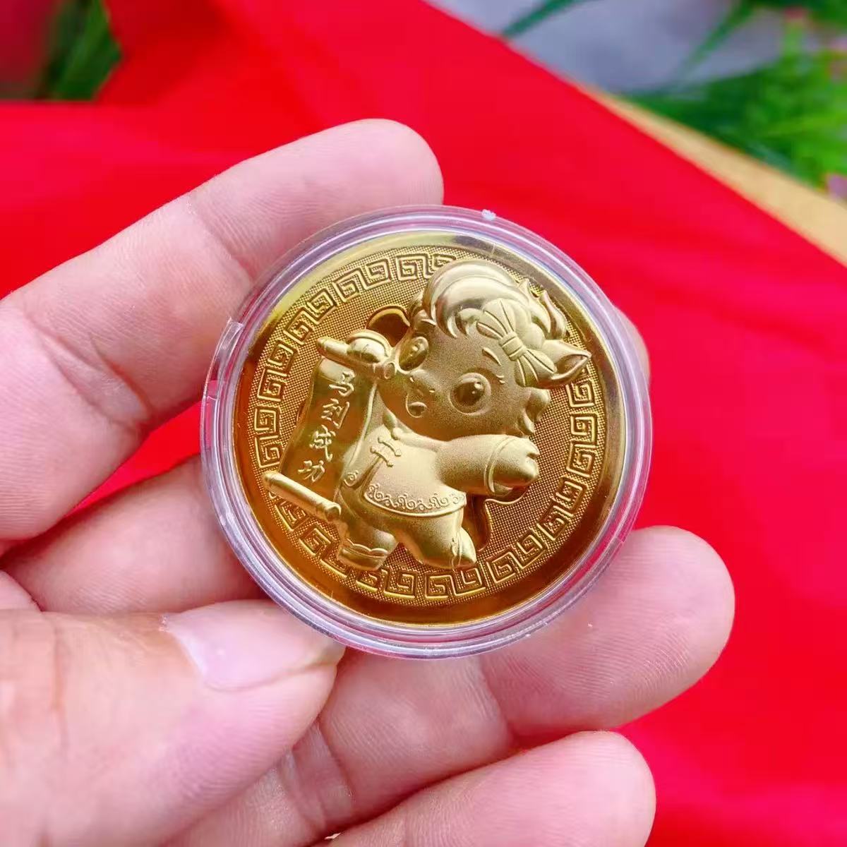 薄款仿金箔金色卡通长马到成功币