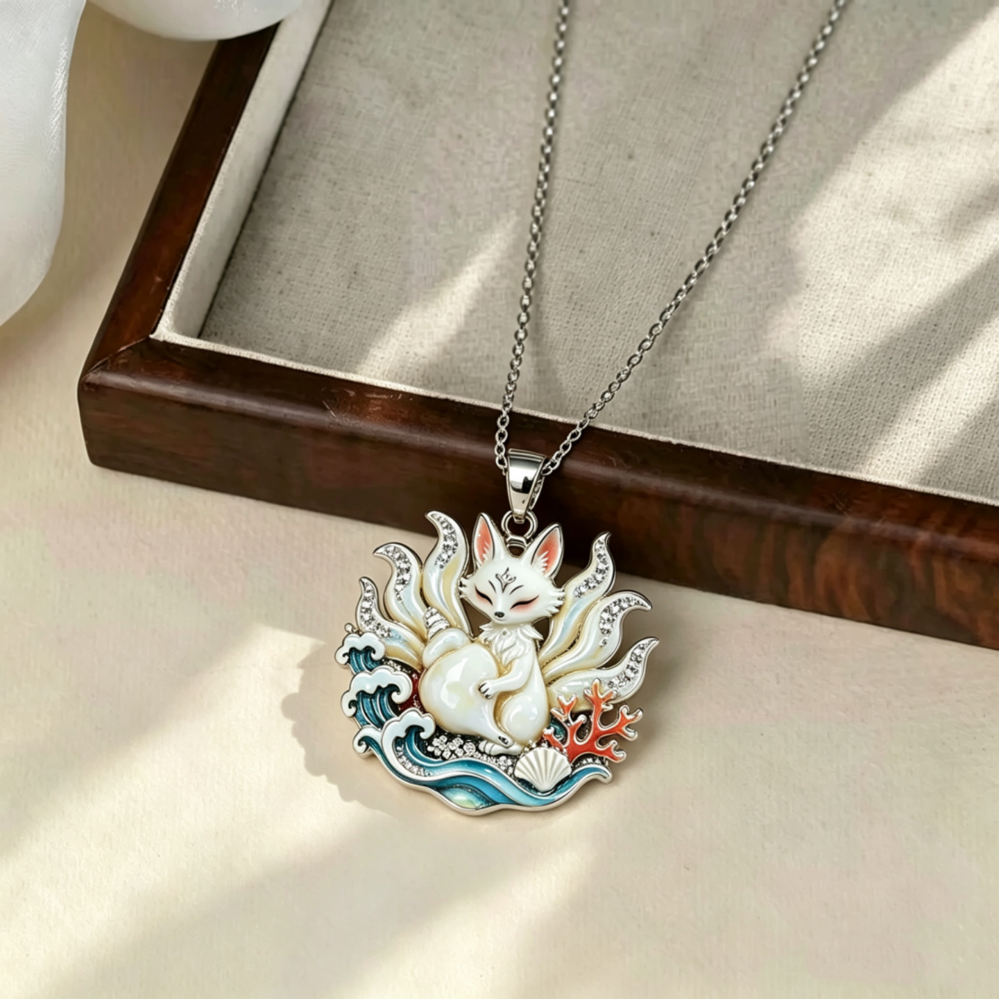复古工艺海螺九尾狐吊坠