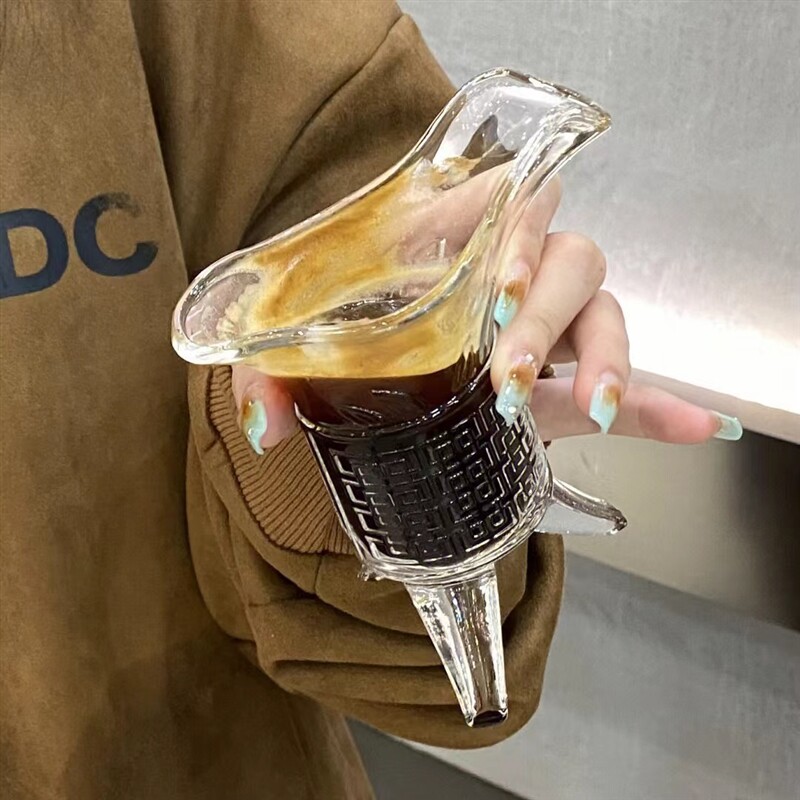 创意仿古酒樽玻璃白酒杯小号分酒器古代帝王爵杯家用个性烈酒杯图片