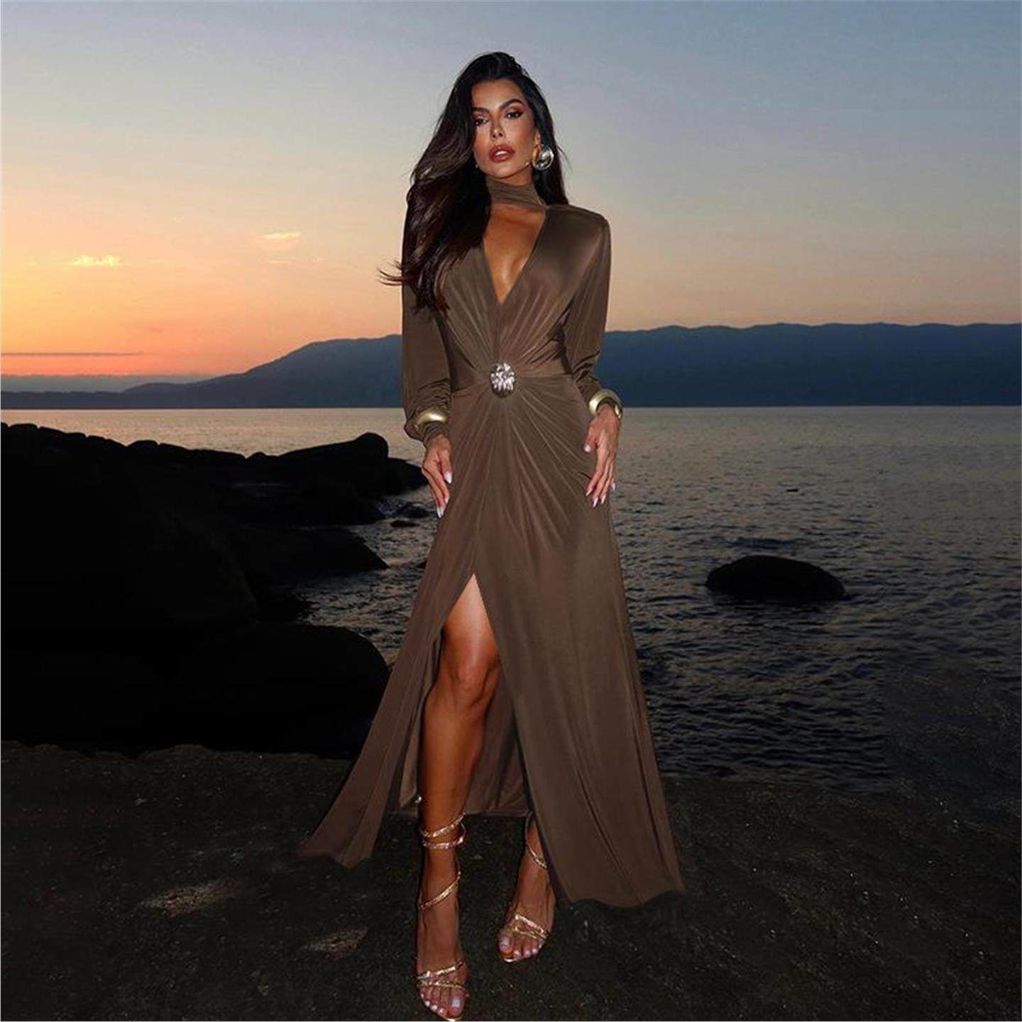 欧美度假深棕高领深V长裙金属扣收腰开叉晚宴气质修身长款连衣裙
