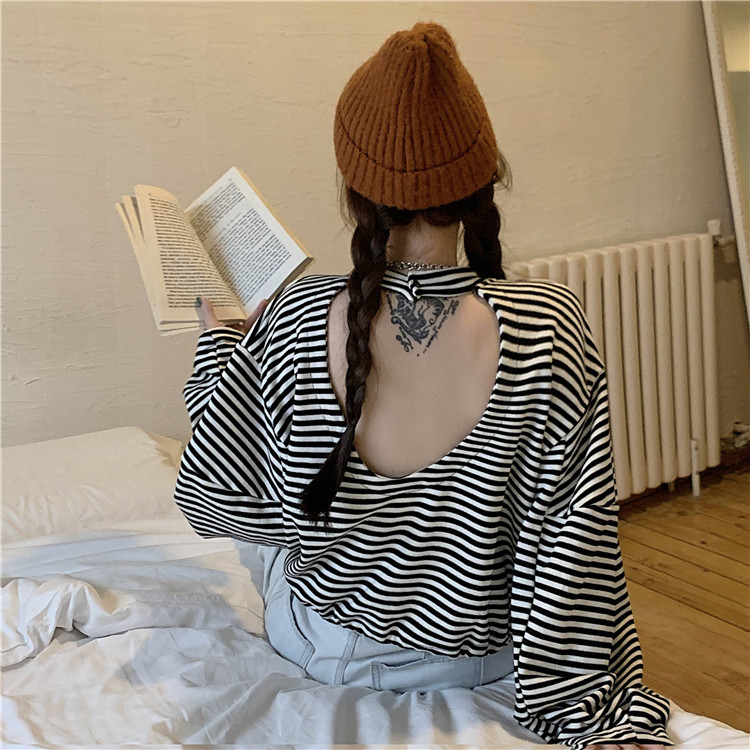 Real price ~ loose and versatile striped open back short sweater