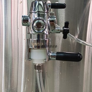 精酿啤酒泡沫飞马28口径转快插接头出酒快接转换器塑料变径灌装器