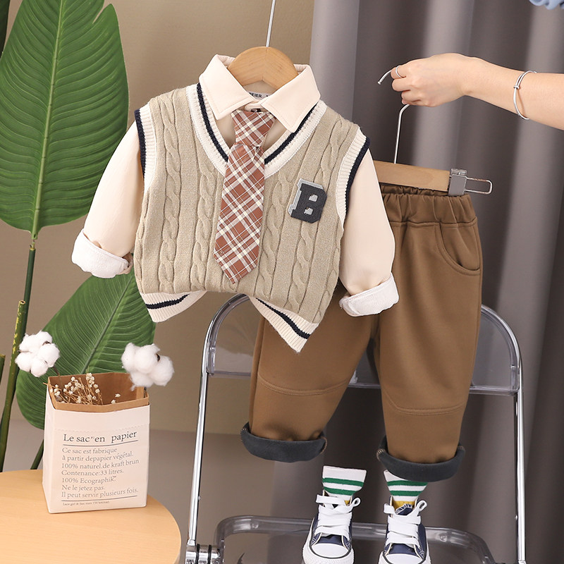 儿童冬装1-2-3-4岁男宝宝学院风马甲三件套加绒小童洋气加厚套装5