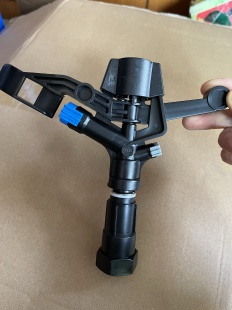 摇臂喷头自动洒水喷淋草坪园林喷灌浇水灌溉喷头农业360度雾喷枪