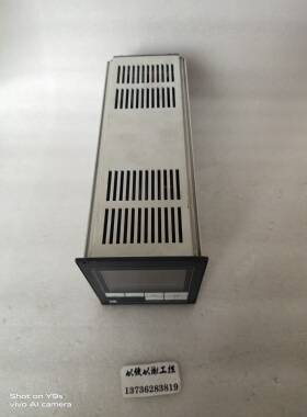 莱宝真空计控制器COMBIVAC   CM31如图