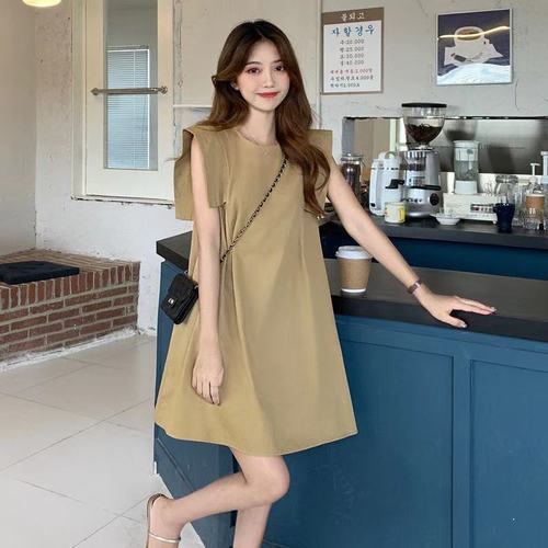 Women's dress 2022 new solid color gas covered sleeveless A-line skirt ins small light mature style skirt fashion