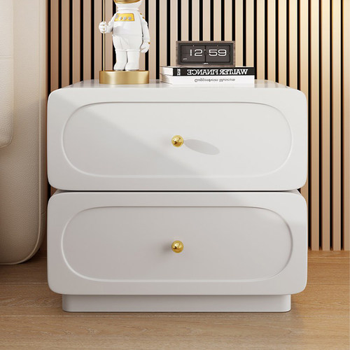 奶油风主卧室实木烤漆床头柜