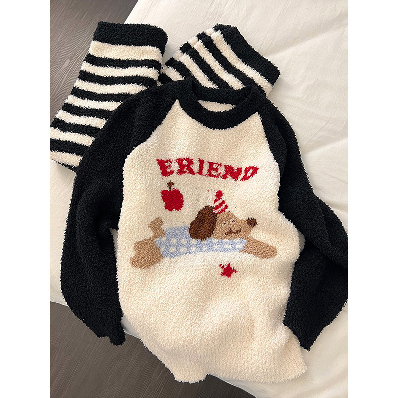 可爱印花拼色半边绒睡衣女秋冬季