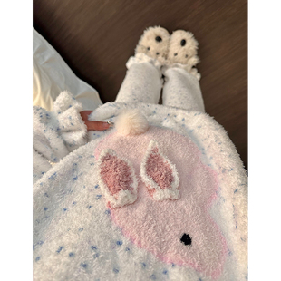 甜美少女可爱兔子毛绒睡衣女秋冬季新款长袖长裤家居服套装可外穿