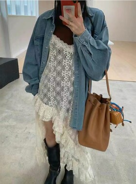 实拍韩国东大门 2025春款 斜边不规则木耳边蕾丝吊带连衣裙