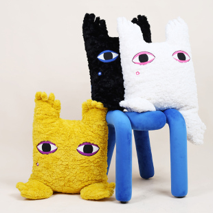 织布云麻麻原创可爱毛绒抱枕客厅沙发靠垫看书靠枕读书午睡枕y264