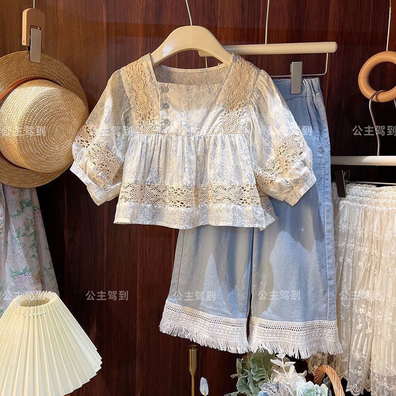 女童夏季套装2026新款碎花民族风洋气上衣森系花边娃娃衫阔腿裤