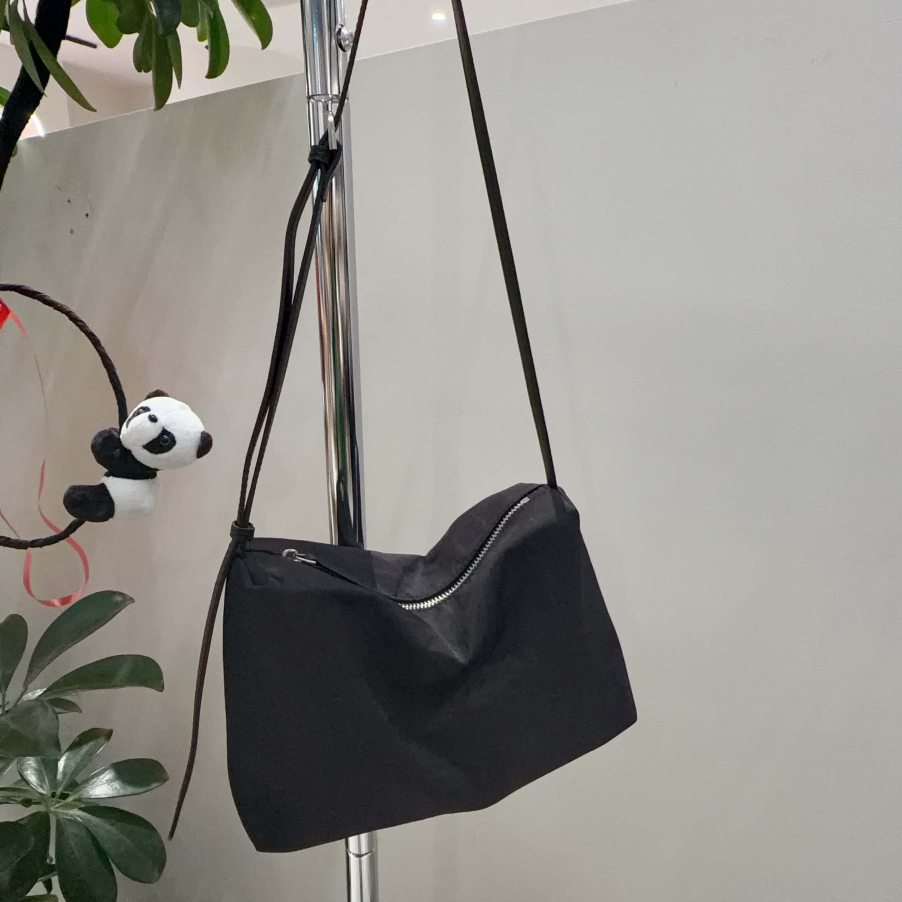 慵懒风通勤吐司包女新款尼龙布大容量休闲帆布包高级感单肩斜挎包