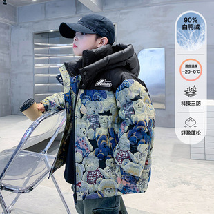 男童冬季拼接小熊满印羽绒服2025新款儿童冬装中大童加厚保暖外套