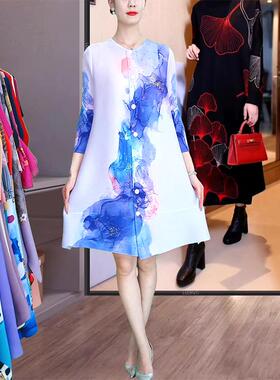 2025年春装新款时尚印花褶皱连衣裙洋气减龄气质大码女装DCA1826